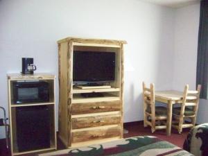 
A television and/or entertainment center at North Park Inn & Suites
