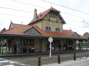 アパートメントが所在する建物