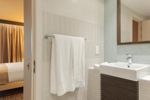 Staybridge Suites London Heathrow - Bath Road, an IHG Aparthotel