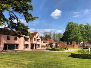 Gallery image of Little Easton Manor in Great Easton