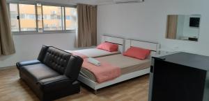 Gallery image of New Room in Nonthaburi
