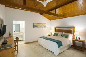 Cama ou camas em um quarto em Eco Resort Hotel Villa São Romão