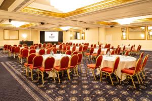 Zona business o sala conferenze di Millennium Hotel and Conference Centre Gloucester London
