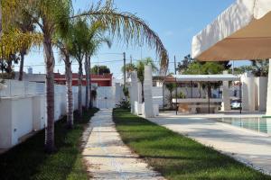 A garden outside Sant Isidoro suite
