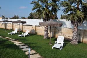 A garden outside Sant Isidoro suite