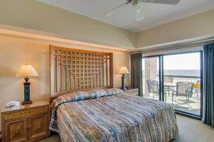 Ένα ή περισσότερα κρεβάτια σε δωμάτιο στο Ocean Club 1201