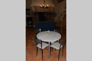 Fotografie z fotogalerie ubytování Gîte 3 personnes, possibilité table d'hôtes le soir v destinaci Tréduder