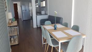 Imagen de la galería de 1ª Linea-OFERT-5pax-NEXT ENGLISH AREA-BENIDORM-Apt Marblaw 2hab 2bñ, Parking 10eur dia, en Benidorm