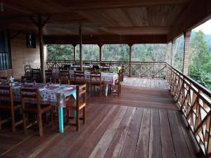 
Ein Restaurant oder anderes Speiselokal in der Unterkunft Roça Monte Forte 
