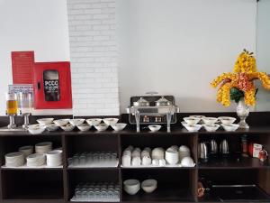 Makanan di atau di tempat lain dekat hotel