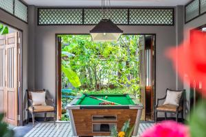 Biliár nebo kulečník v ubytování Chaweng Garden Beach Resort - SHA Plus
