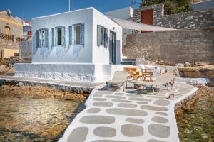 The building in which the holiday home is located