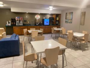 A restaurant or other place to eat at Super 8 by Wyndham Lynchburg VA