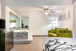 Gallery image of Sleep Inn & Suites near Sports World Blvd in Gatlinburg