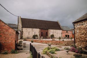 Gallery image of Slapton Manor in Towcester