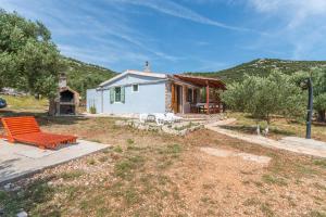 Hrvatska, TKON, House Bellatrix