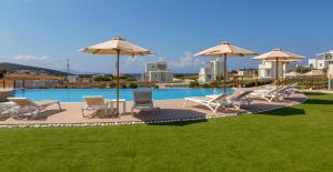 Bazén v ubytovaní Sun and Moon Villas alebo v jeho blízkosti