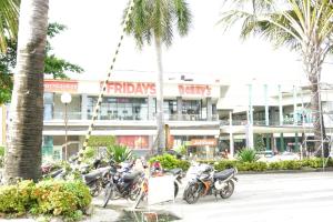 Hosté ubytování Cozy condo unit 5mins from Mactan Cebu Int'l Airport with Netflix