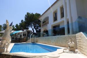 Bazén v ubytování Villa Ocean View nebo v jeho okolí