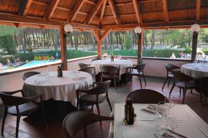 Εστιατόριο ή άλλο μέρος για φαγητό στο Happy Camp mobile homes in Camping Free Beach