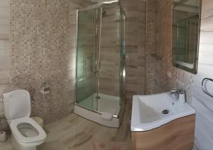 Ένα μπάνιο στο CASA MONTIS +7 φωτογραφίες