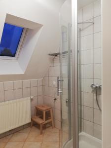 A bathroom at Pension Kohlweg