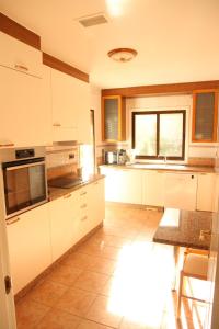Köök või kööginurk majutusasutuses O Pinheiro - Apartment Hannah