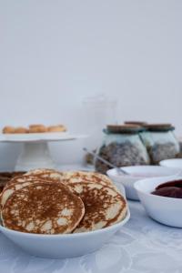 Jedlo v ubytovaní bed & breakfast alebo blízkom okolí