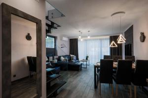Posedenie v ubytovaní Apartament Marron