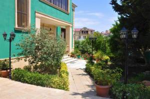 Zahrada ubytování Ansera Badamdar