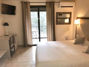 Gallery image of Hotel et Résidence Cala di sole in Porto Ota