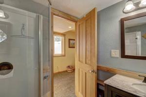 Ένα μπάνιο στο Alpine Ski Lodge: Amazing View and Private Hot Tub +22 φωτογραφίες