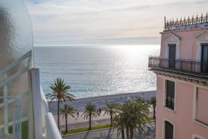 Photo de la galerie de l'établissement Lovely apartment near the sea 25 bis Promenade des Anglais, à Nice