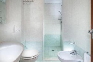 A bathroom at Hotel Foglieri