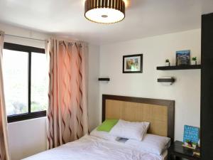 Postel nebo postele na pokoji v ubytování Casa Herminia Baler + 37 fotografií