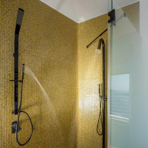 Koupelna v ubytování Nefeles Luxury Suites