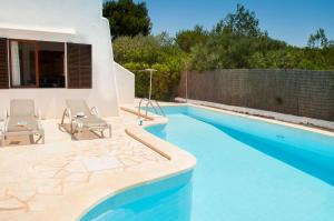 The swimming pool at or close to Villa Solana