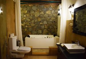 Ένα μπάνιο στο Kumbhalgarh Forest Retreat +56 φωτογραφίες
