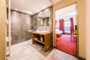 Kúpeľňa v ubytovaní Hotel Riederhof- Urlaub mit WAU!