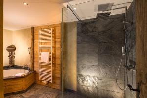 Kúpeľňa v ubytovaní Hotel Riederhof- Urlaub mit WAU!