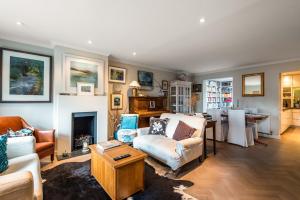Gallery image of Charming Chiswick Home near Ravenscourt Park by UndertheDoormat in London
