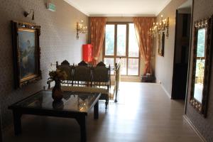 Bella View Art Boutique Hotel的休息区