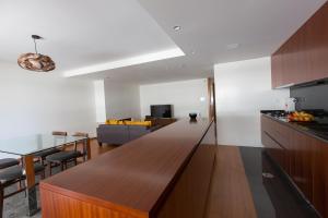 TV a/nebo společenská místnost v ubytování Braga Luxury Residence 3854