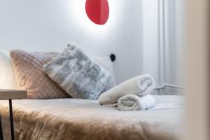 Posteľ alebo postele v izbe v ubytovaní Apartments City Center Warsaw by Noclegi Renters