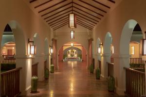 Afbeelding uit fotogalerij van Sanctum Inle Resort in Nyaung Shwe