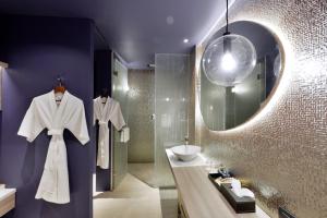 ห้องน้ำของ Veranda Resort Pattaya - MGallery Collection
