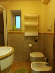 Ванна кімната в Colonna 9