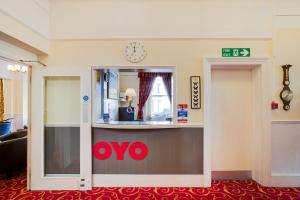 Gallery image of OYO The Palm Court Hotel in Eastbourne