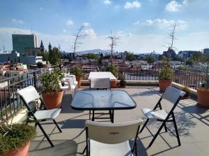 Balkón nebo terasa v ubytování Suites Chapultepec