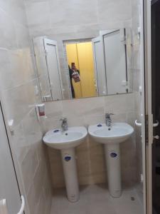 Ett badrum på Хостел АС Рахів